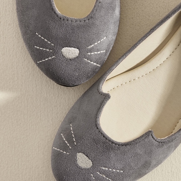 Modcloth Shoes - NWT Modcloth Mew and Me Forever Flat in Grey